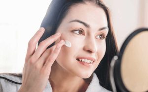 پوست خود را جوان نگه دار