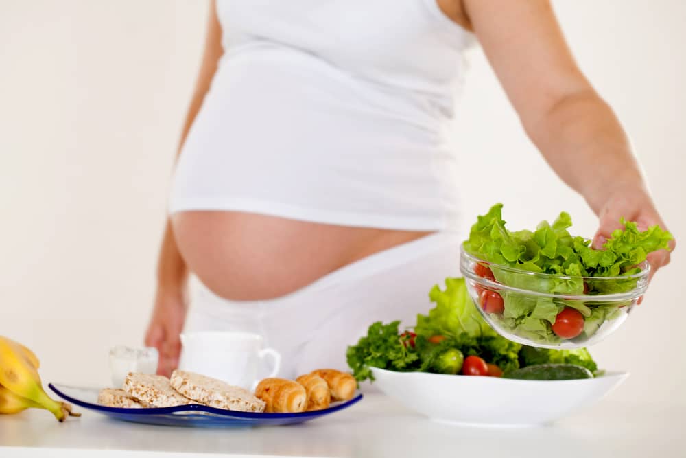 تغذیه مناسب برای دوران بارداری