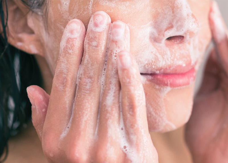 پاکسازی پوست صورت